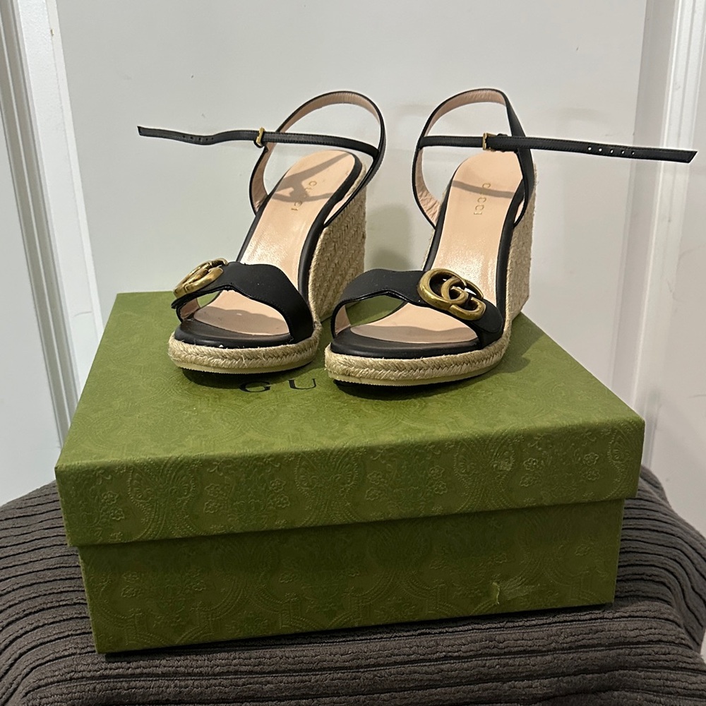 Authentic Gucci Black and Tan Wedge Sandals